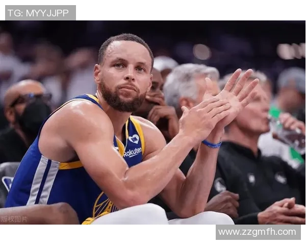 库里总能在关键时刻挺身而出 用行动诠释追梦精神